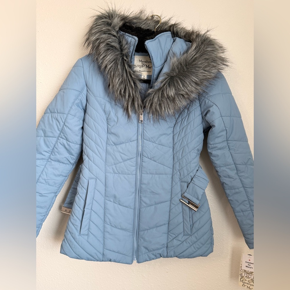 Maralyn & Me Women’s Blue Quilted Puffer Jacket XS Faux Fur Hood Belted NWT - Picture 6 of 16